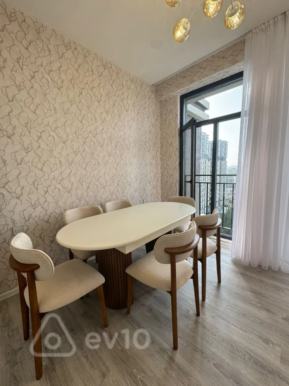 Kirayə verilir 2 otaqlı yeni tikili 60 m²