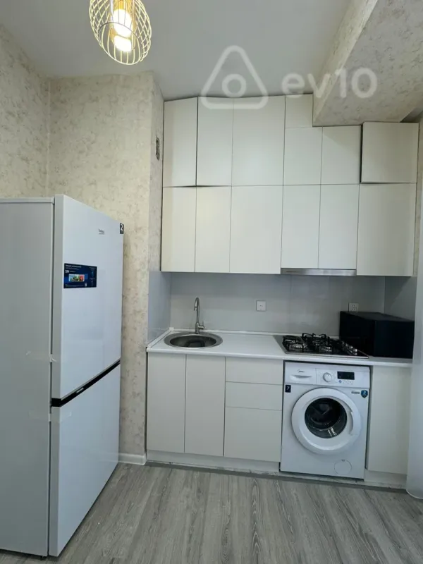 Kirayə verilir 2 otaqlı yeni tikili 60 m²