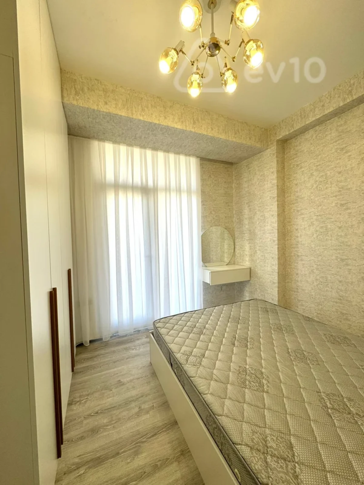 Kirayə verilir 2 otaqlı yeni tikili 60 m²