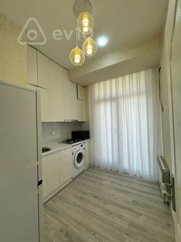 Kirayə verilir 2 otaqlı yeni tikili 60 m²