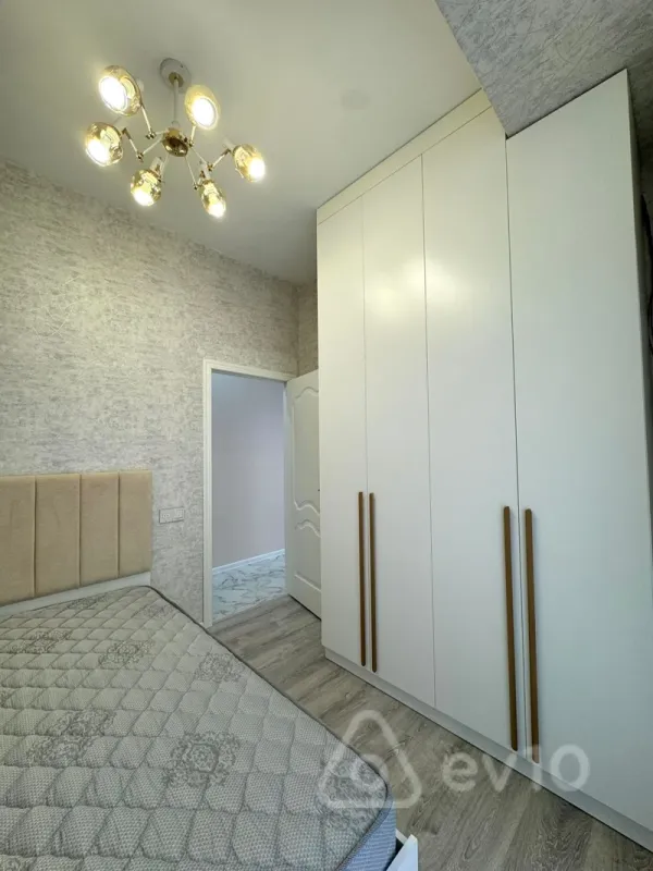 Kirayə verilir 2 otaqlı yeni tikili 60 m²