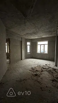 Satılır 5 otaqlı yeni tikili 225 m²