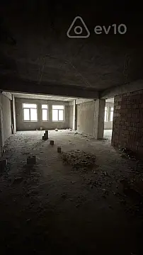 Satılır 5 otaqlı yeni tikili 225 m²