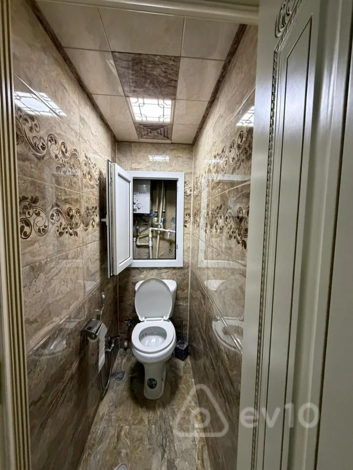 Satılır 3 otaqlı köhnə tikili 75 m²