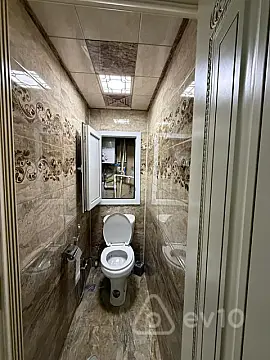 Satılır 3 otaqlı köhnə tikili 75 m²