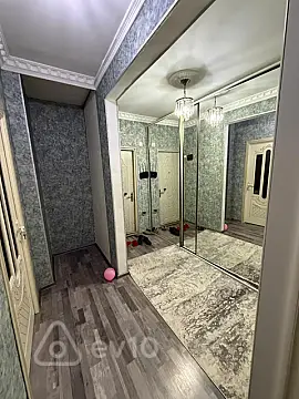 Satılır 3 otaqlı köhnə tikili 75 m²