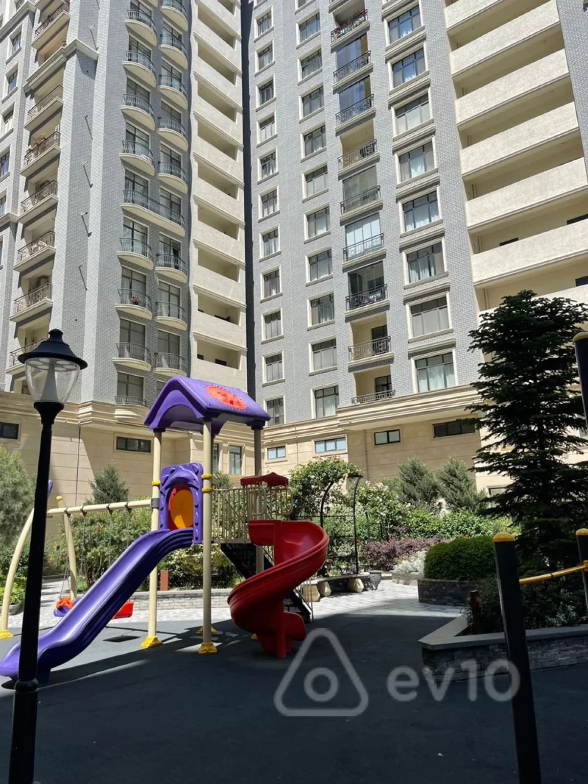 Kirayə verilir 2 otaqlı yeni tikili 80 m²