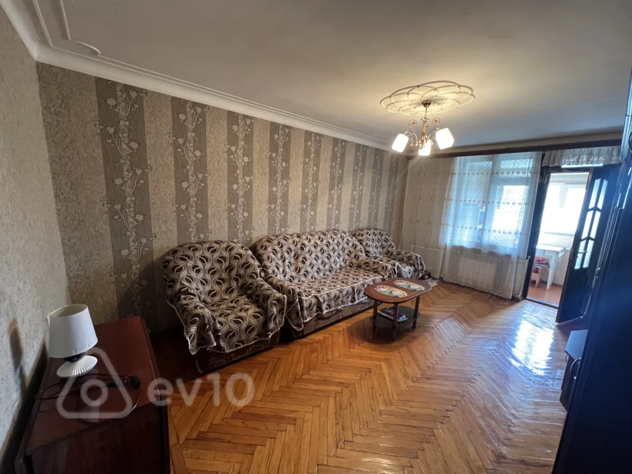 Kirayə verilir 2 otaqlı köhnə tikili 35 m²
