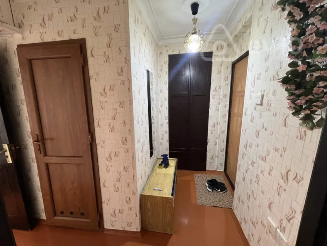 Kirayə verilir 2 otaqlı köhnə tikili 35 m²