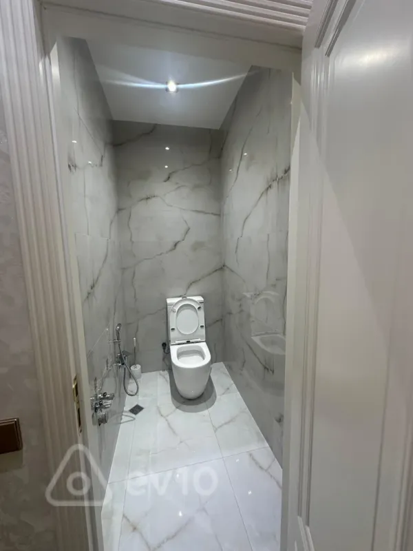 Kirayə verilir 3 otaqlı yeni tikili 117 m²