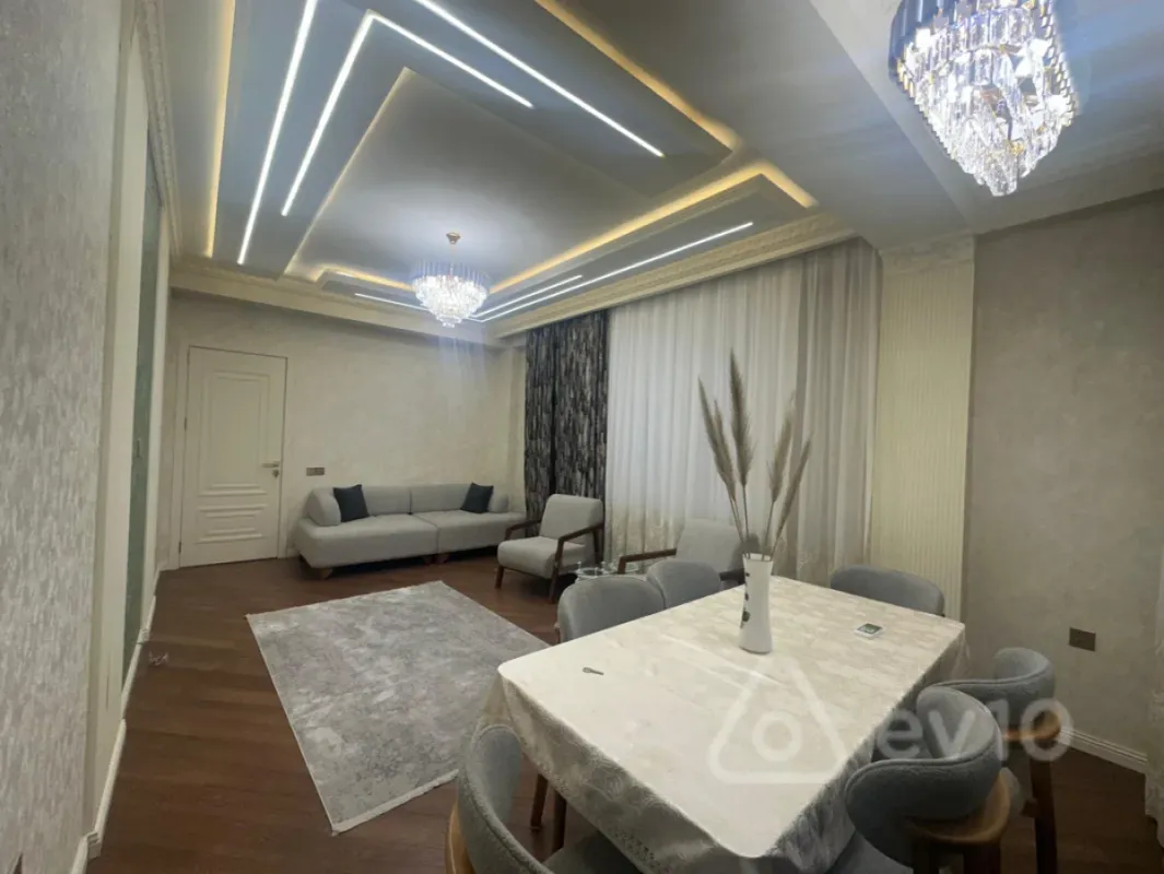 Kirayə verilir 3 otaqlı yeni tikili 117 m²