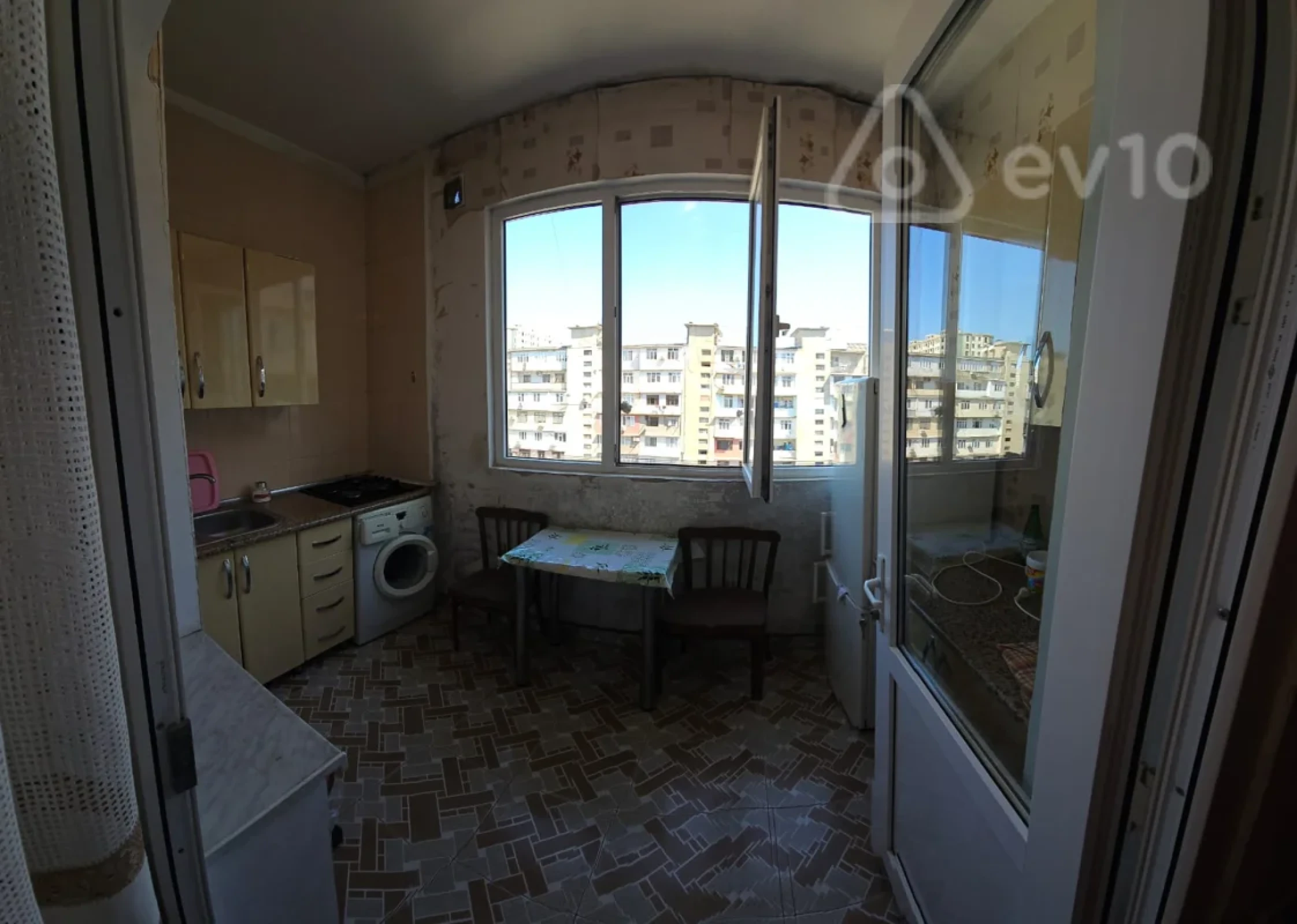 Satılır 2 otaqlı köhnə tikili 32 m²
