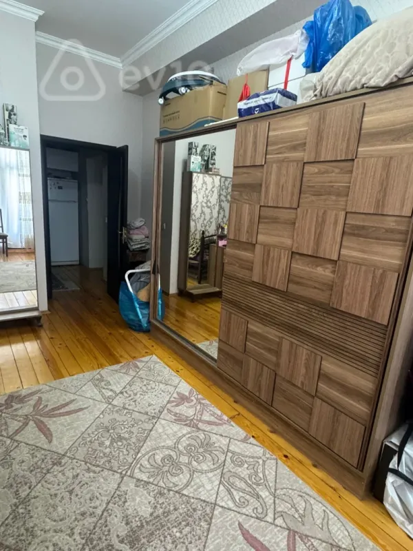 Satılır 2 otaqlı yeni tikili 64 m²