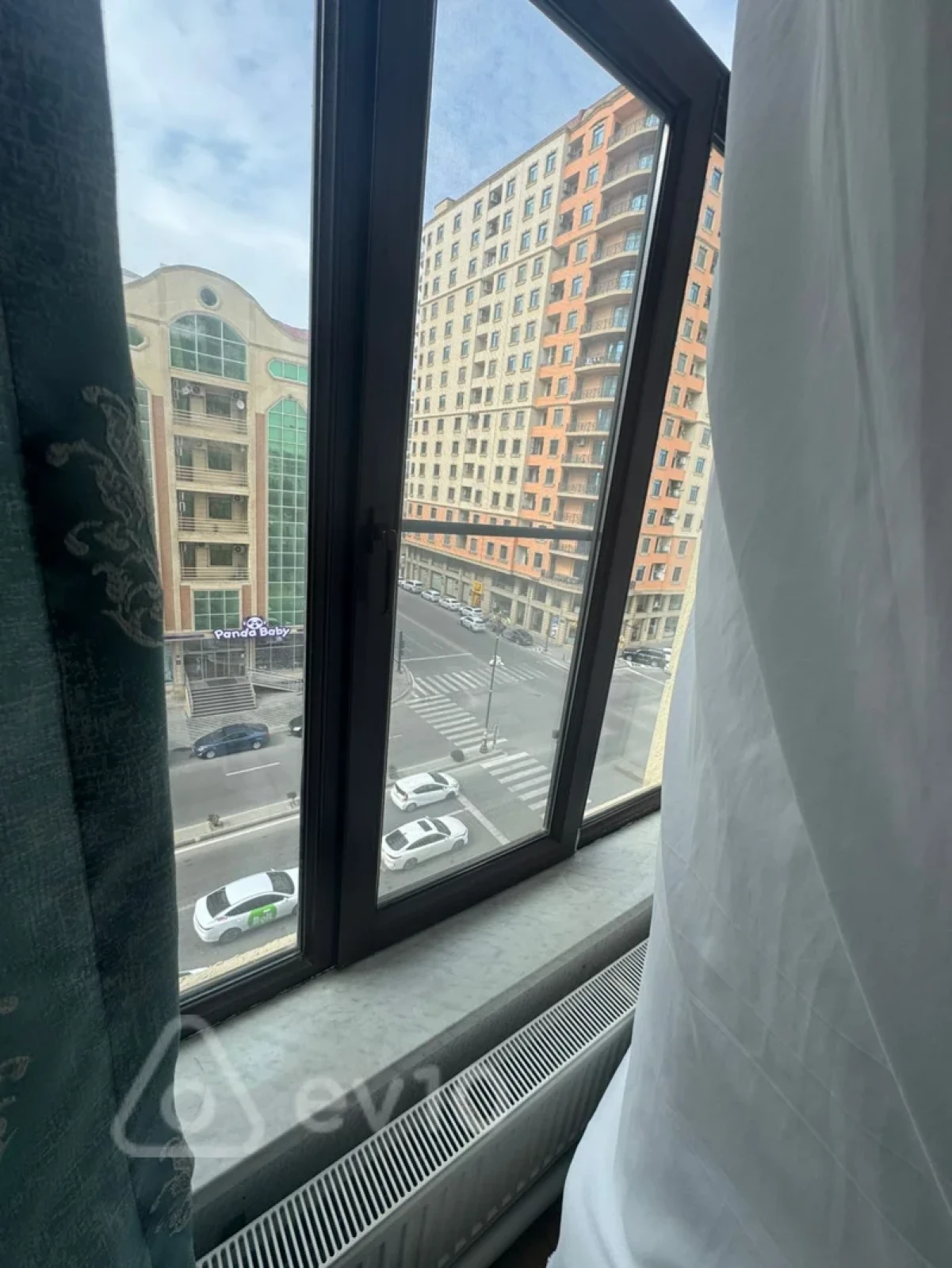 Satılır 2 otaqlı yeni tikili 64 m²