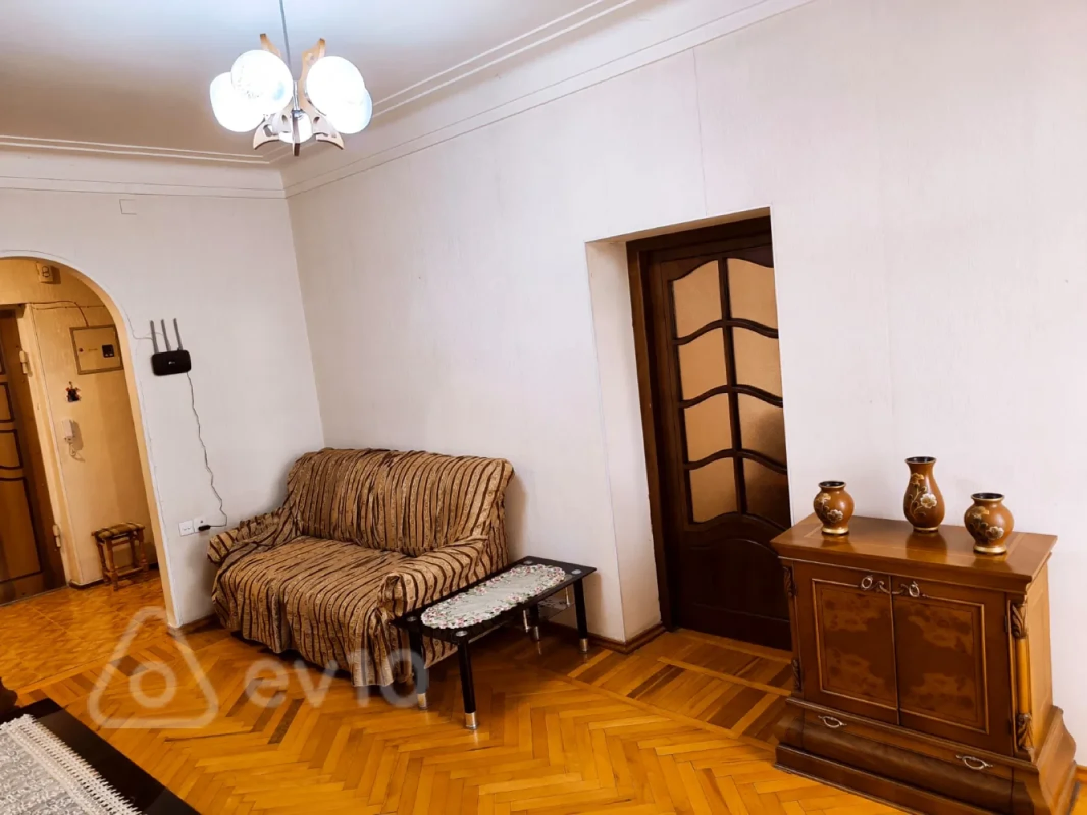 Kirayə verilir 2 otaqlı köhnə tikili 60 m²