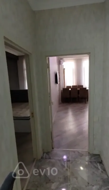 Kirayə verilir 2 otaqlı yeni tikili 55 m²