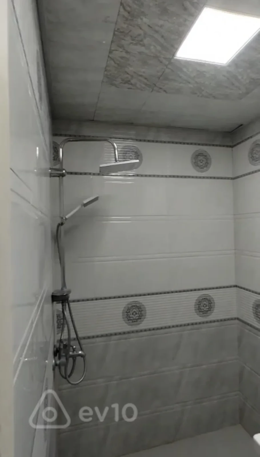 Kirayə verilir 2 otaqlı yeni tikili 55 m²