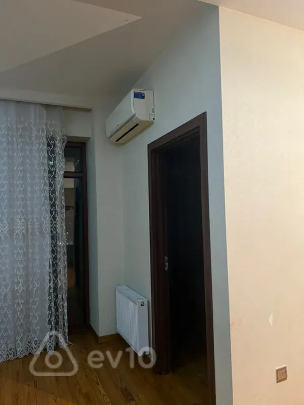 Kirayə verilir 2 otaqlı yeni tikili 75 m²