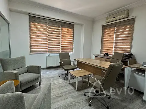 Kirayə verilir 6 otaqlı ofis 350 m²