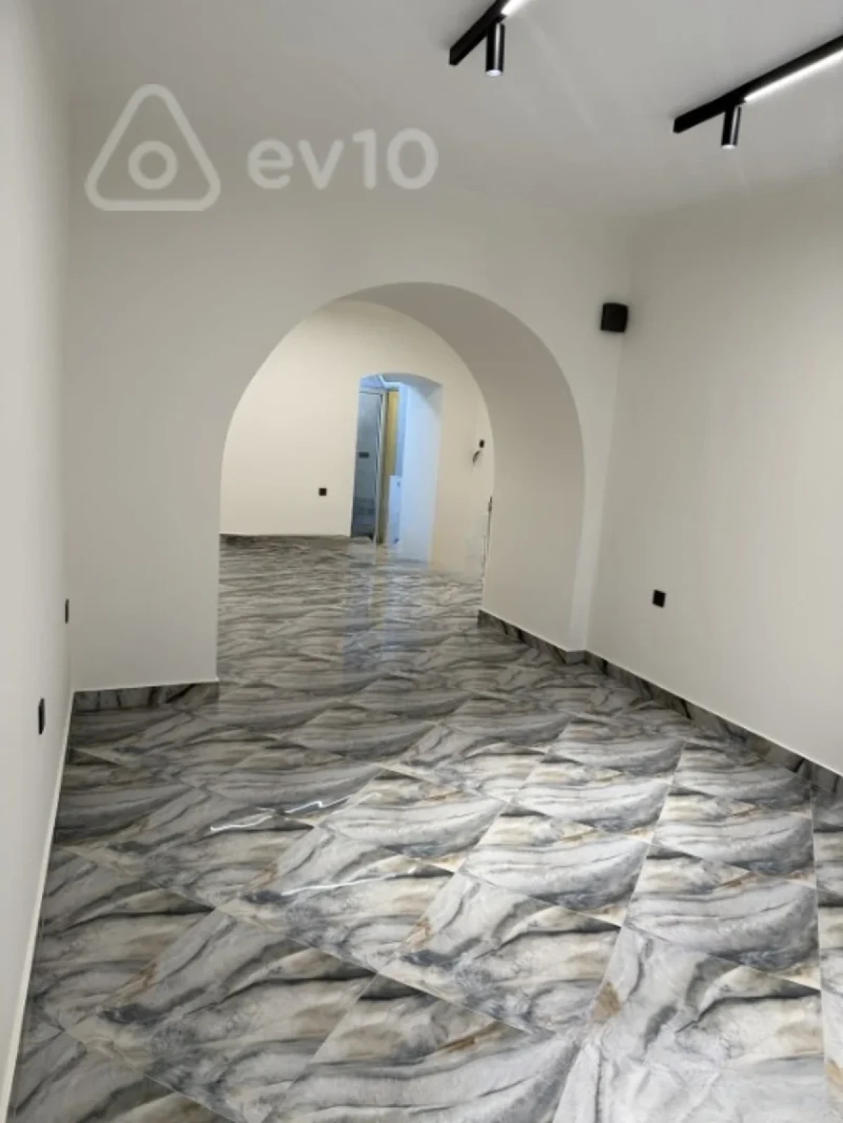 Kirayə verilir mənzil 50 m²