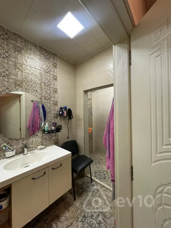 Satılır 3 otaqlı yeni tikili 133 m²