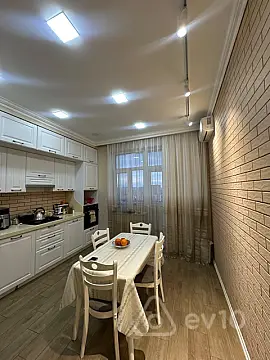 Satılır 3 otaqlı yeni tikili 133 m²