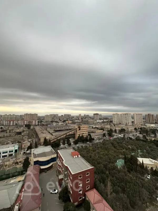 Satılır 3 otaqlı yeni tikili 133 m²