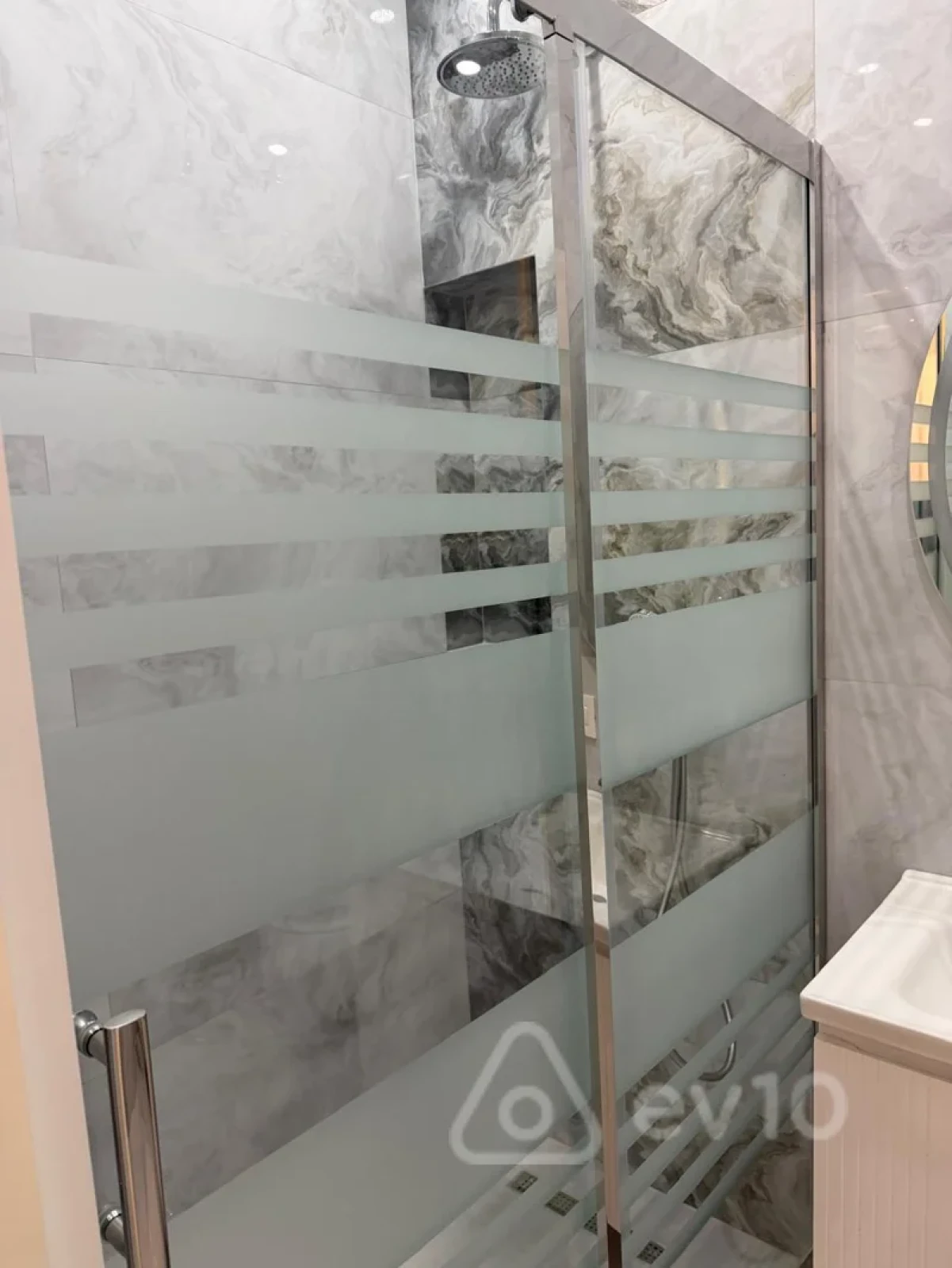 Satılır 2 otaqlı yeni tikili 85 m²