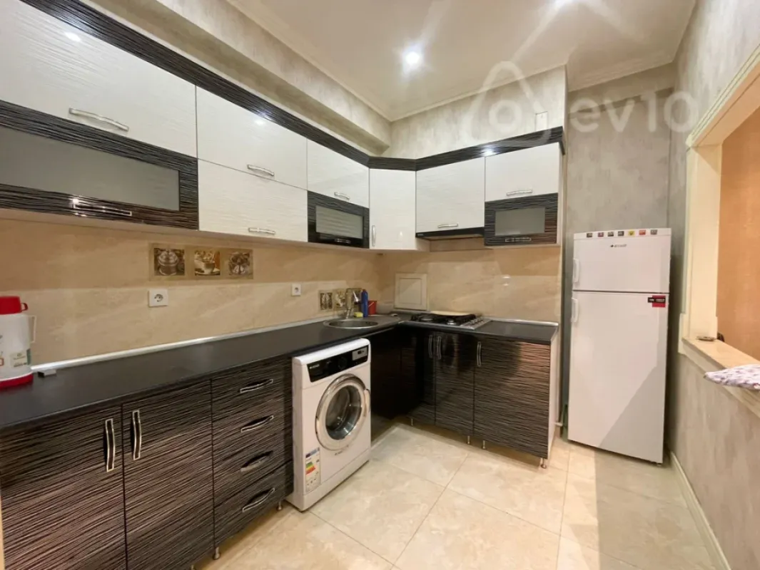 Kirayə verilir 2 otaqlı yeni tikili 68 m²