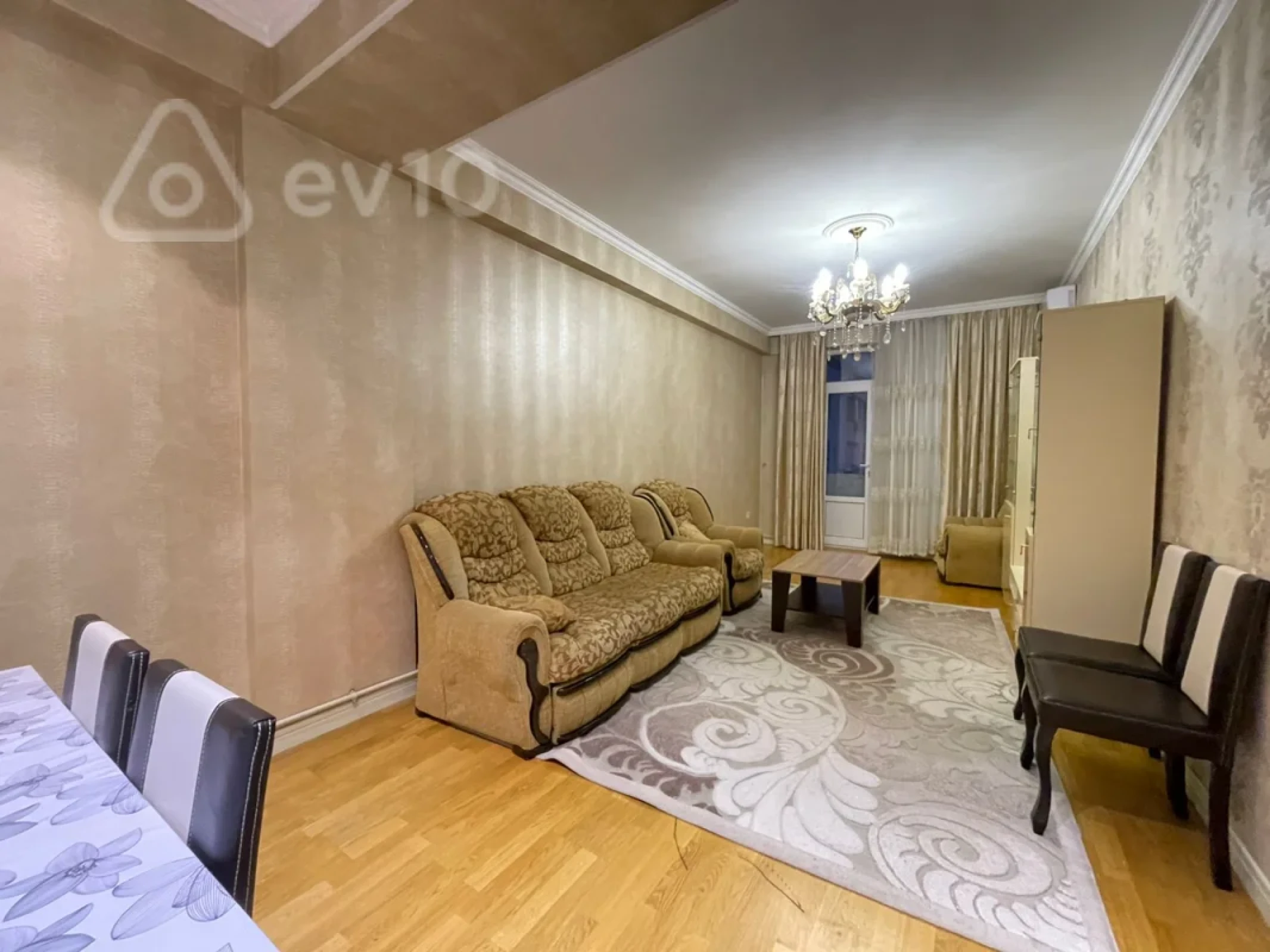 Kirayə verilir 2 otaqlı yeni tikili 68 m²