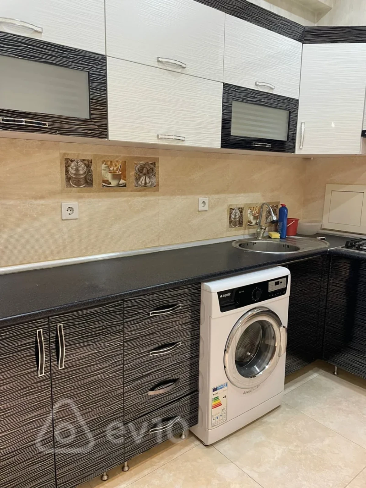 Kirayə verilir 2 otaqlı yeni tikili 68 m²