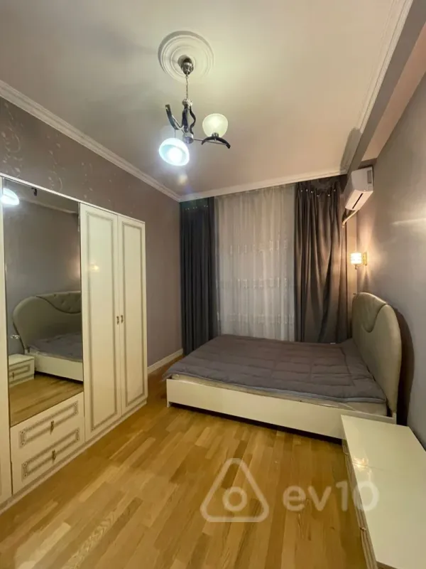 Kirayə verilir 2 otaqlı yeni tikili 68 m²