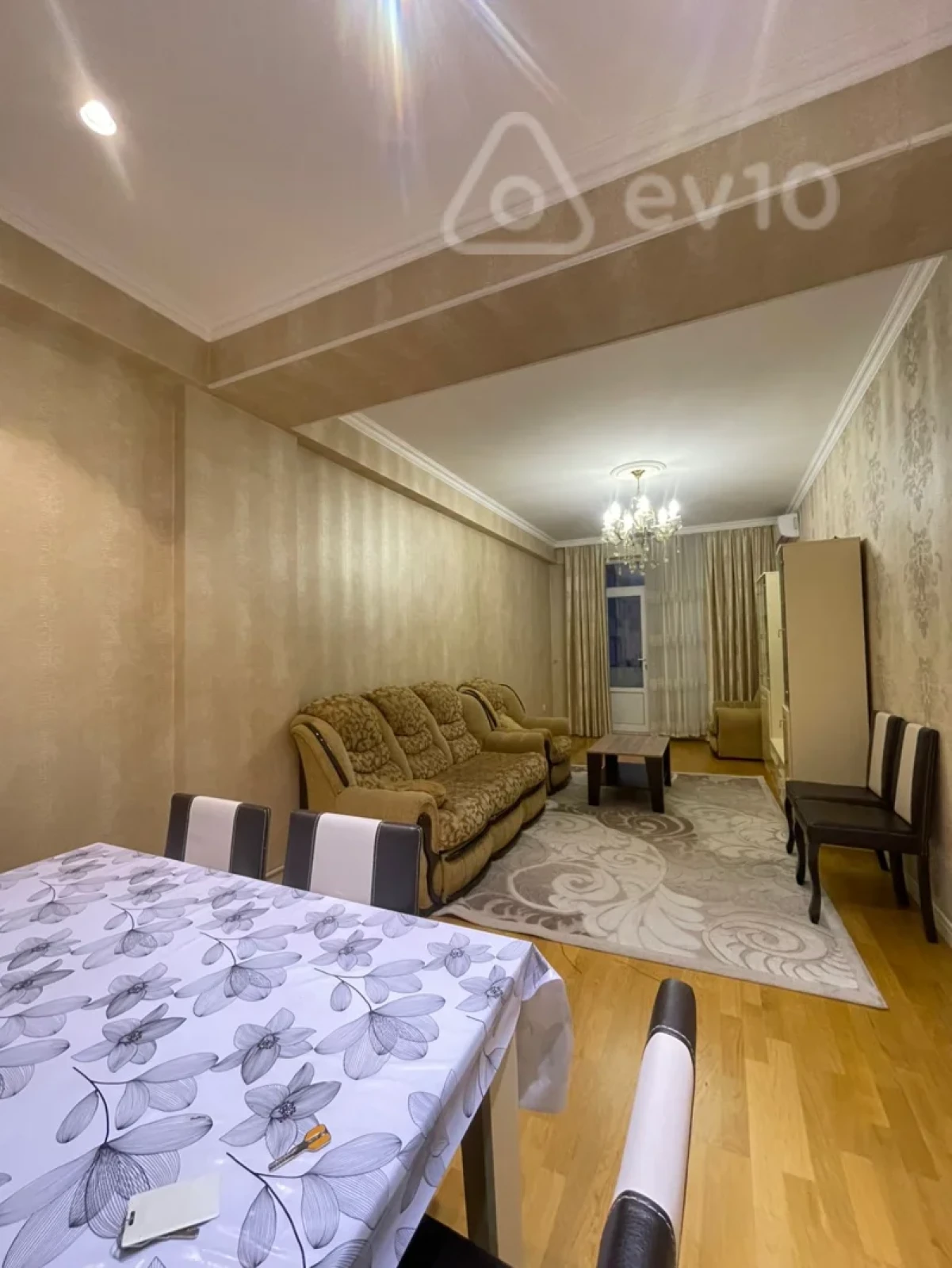 Kirayə verilir 2 otaqlı yeni tikili 68 m²