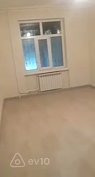 Kirayə verilir 2 otaqlı köhnə tikili 60 m²