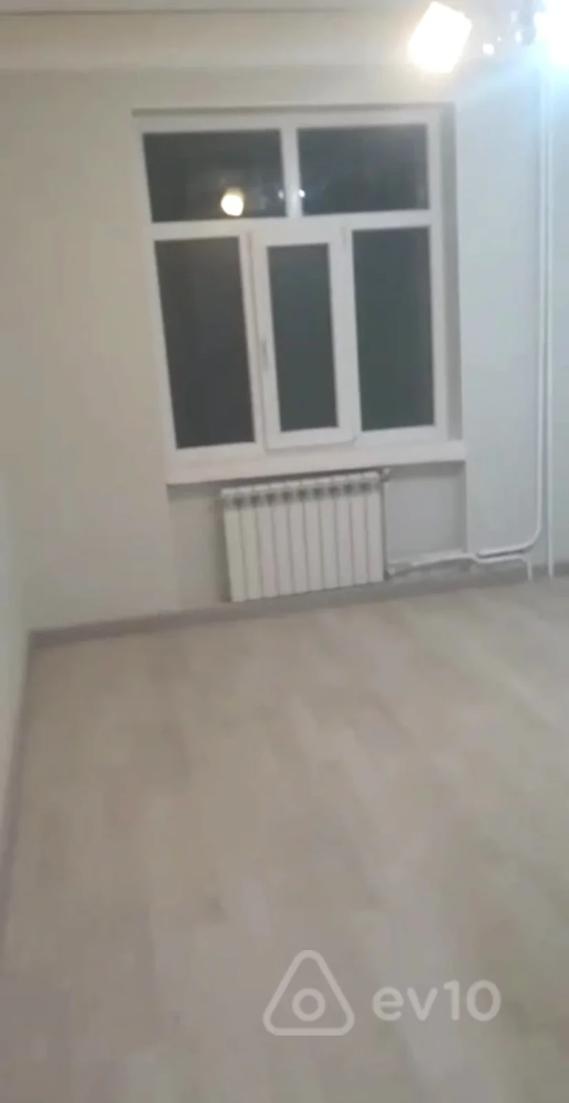 Kirayə verilir 2 otaqlı köhnə tikili 60 m²