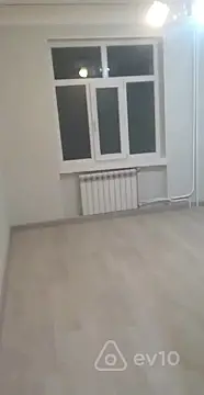 Kirayə verilir 2 otaqlı köhnə tikili 60 m²