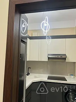 Kirayə verilir 2 otaqlı yeni tikili 70 m²