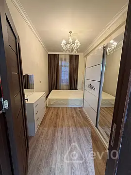 Kirayə verilir 2 otaqlı yeni tikili 70 m²