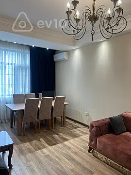 Kirayə verilir 2 otaqlı yeni tikili 70 m²