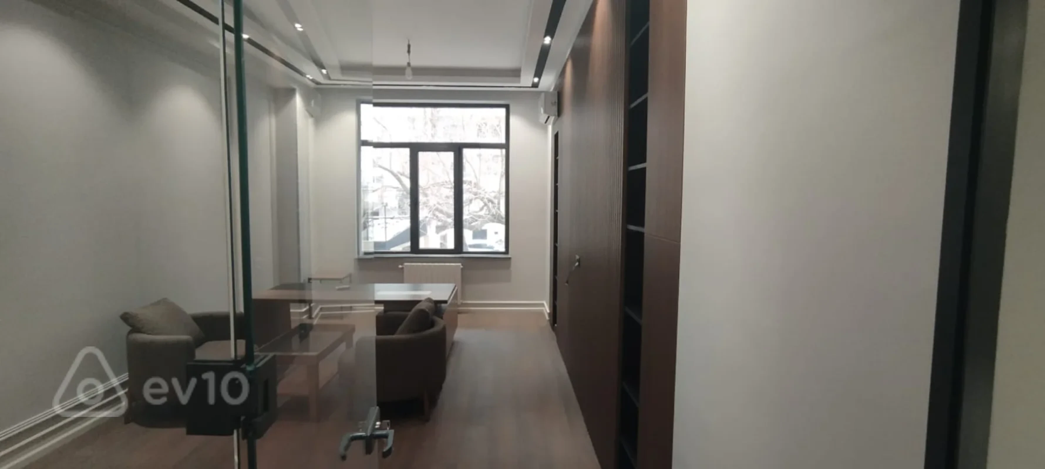 Kirayə verilir 6 otaqlı ofis 320 m²