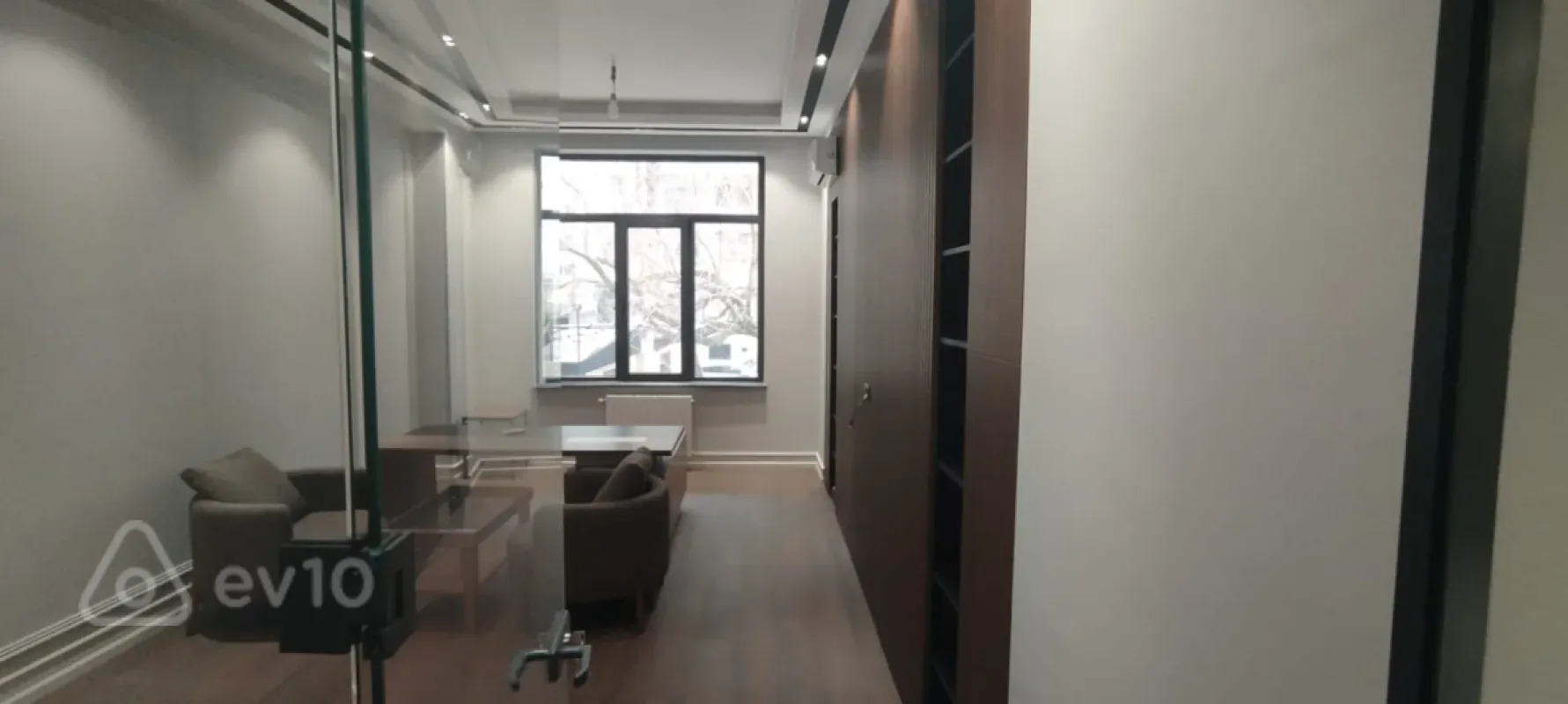 Kirayə verilir 6 otaqlı ofis 320 m²
