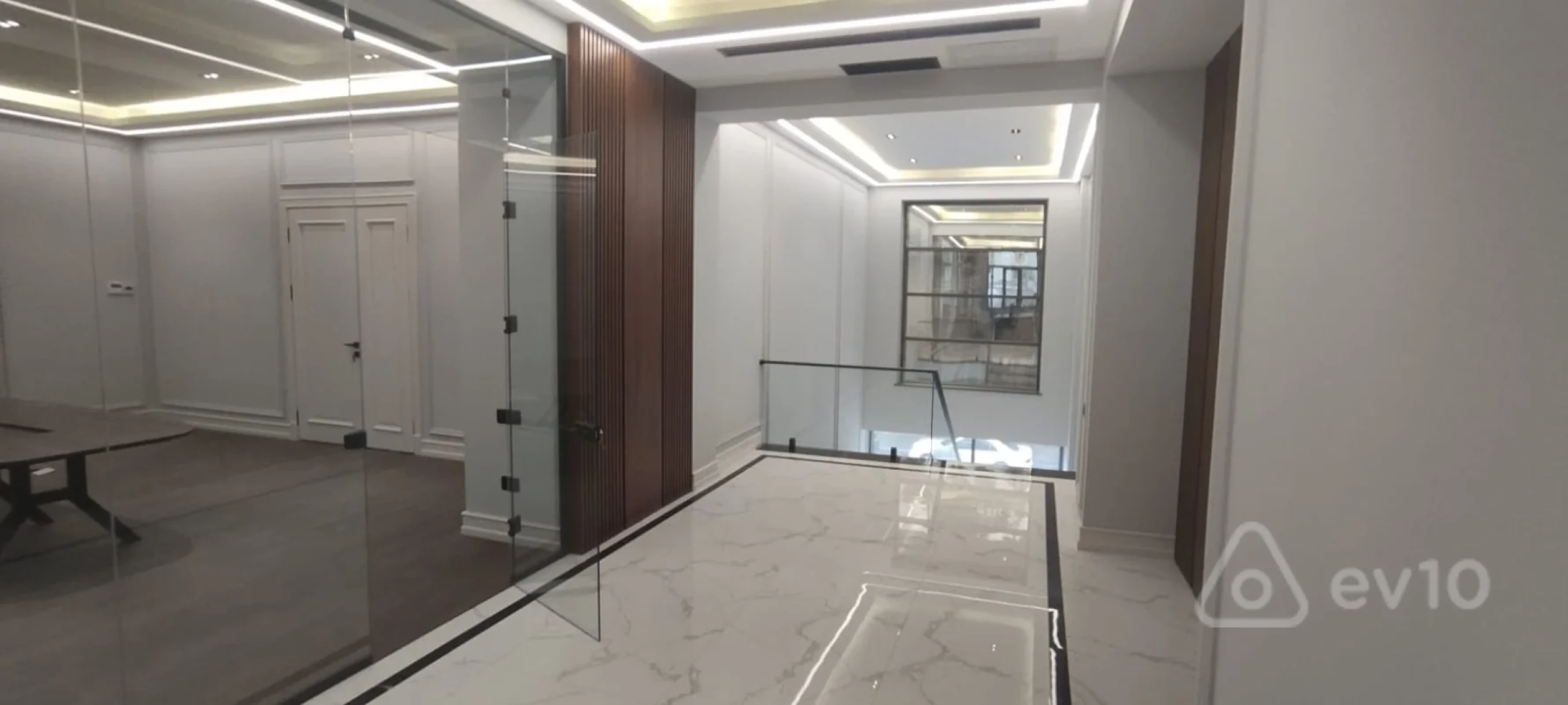 Kirayə verilir 6 otaqlı ofis 320 m²