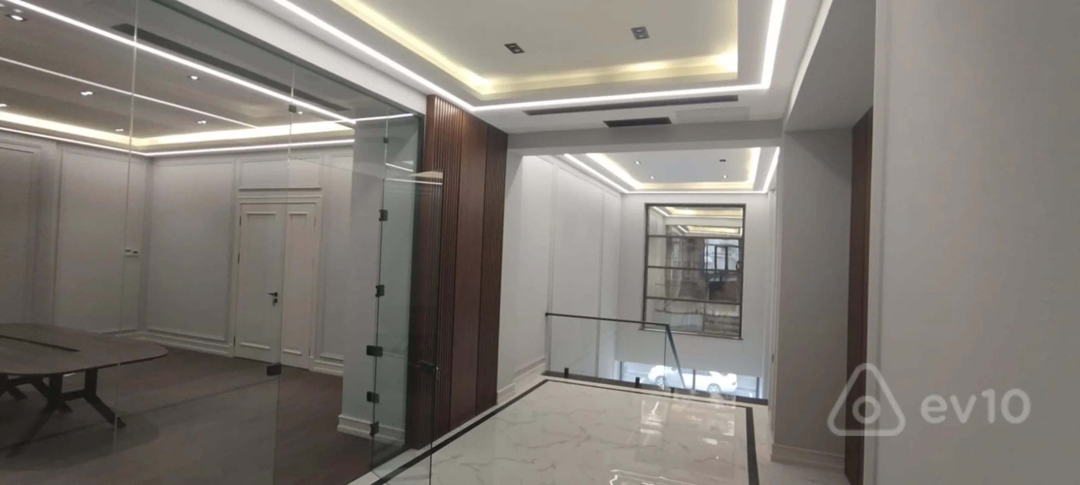 Kirayə verilir 6 otaqlı ofis 320 m²