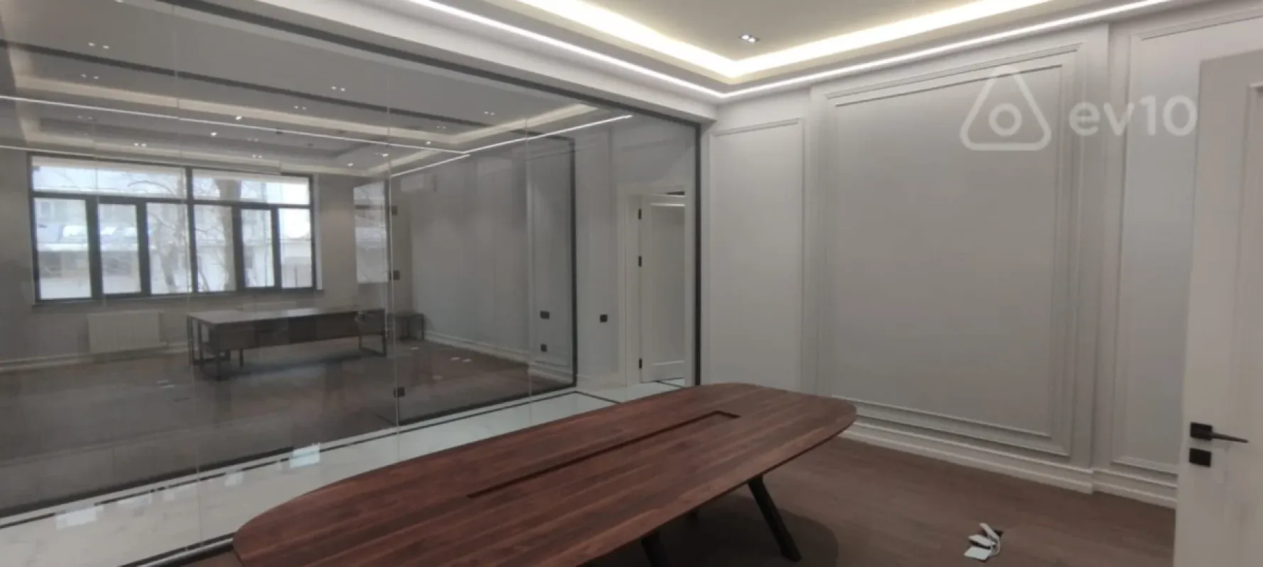 Kirayə verilir 6 otaqlı ofis 320 m²