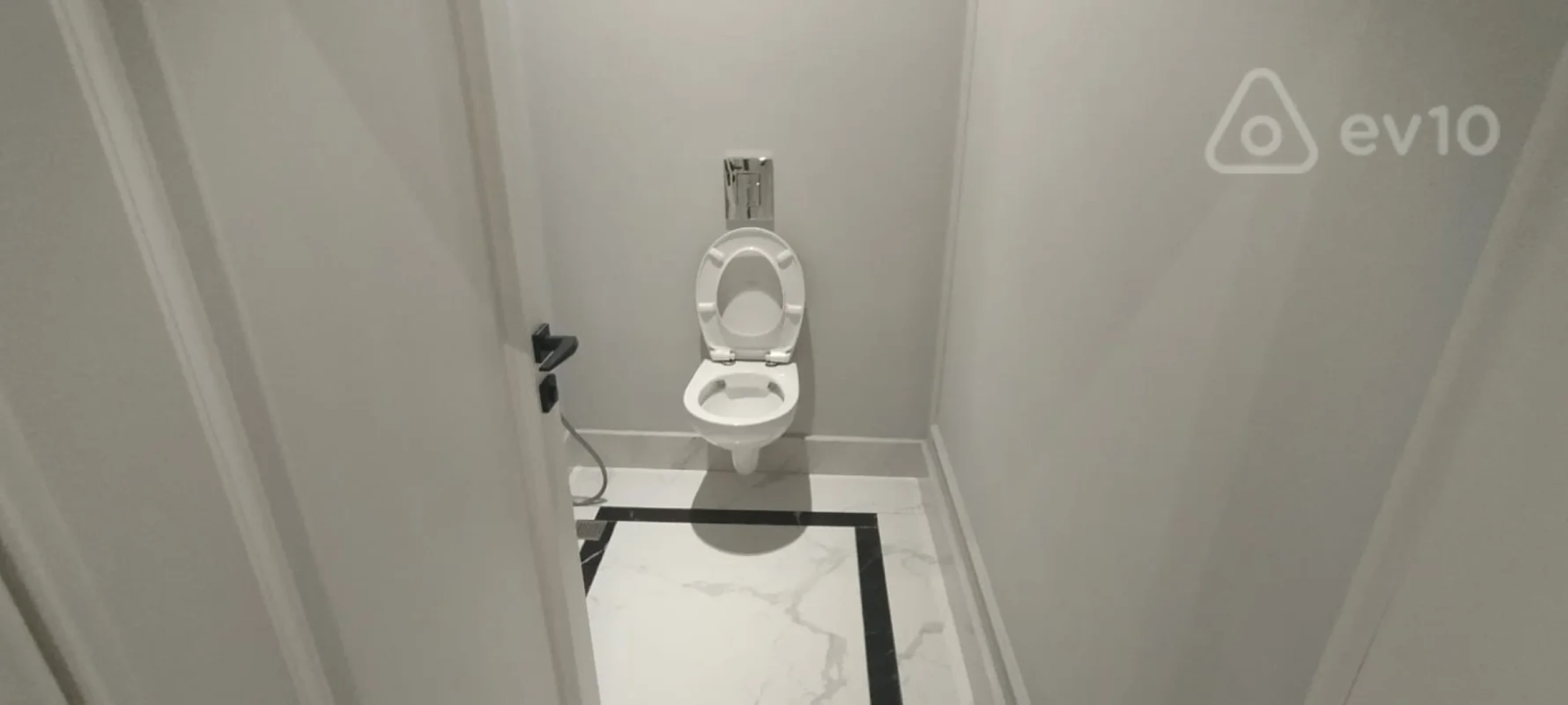 Kirayə verilir 6 otaqlı ofis 320 m²