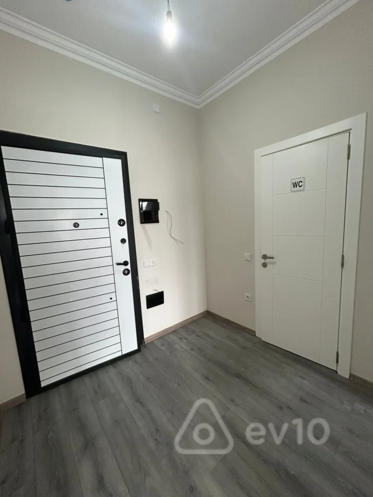 Kirayə verilir 2 otaqlı yeni tikili 57 m²