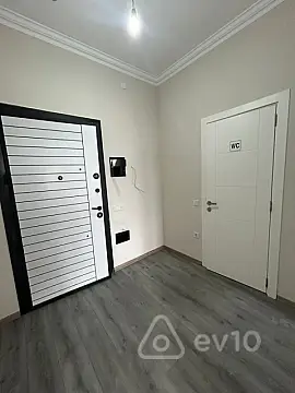 Kirayə verilir 2 otaqlı yeni tikili 57 m²
