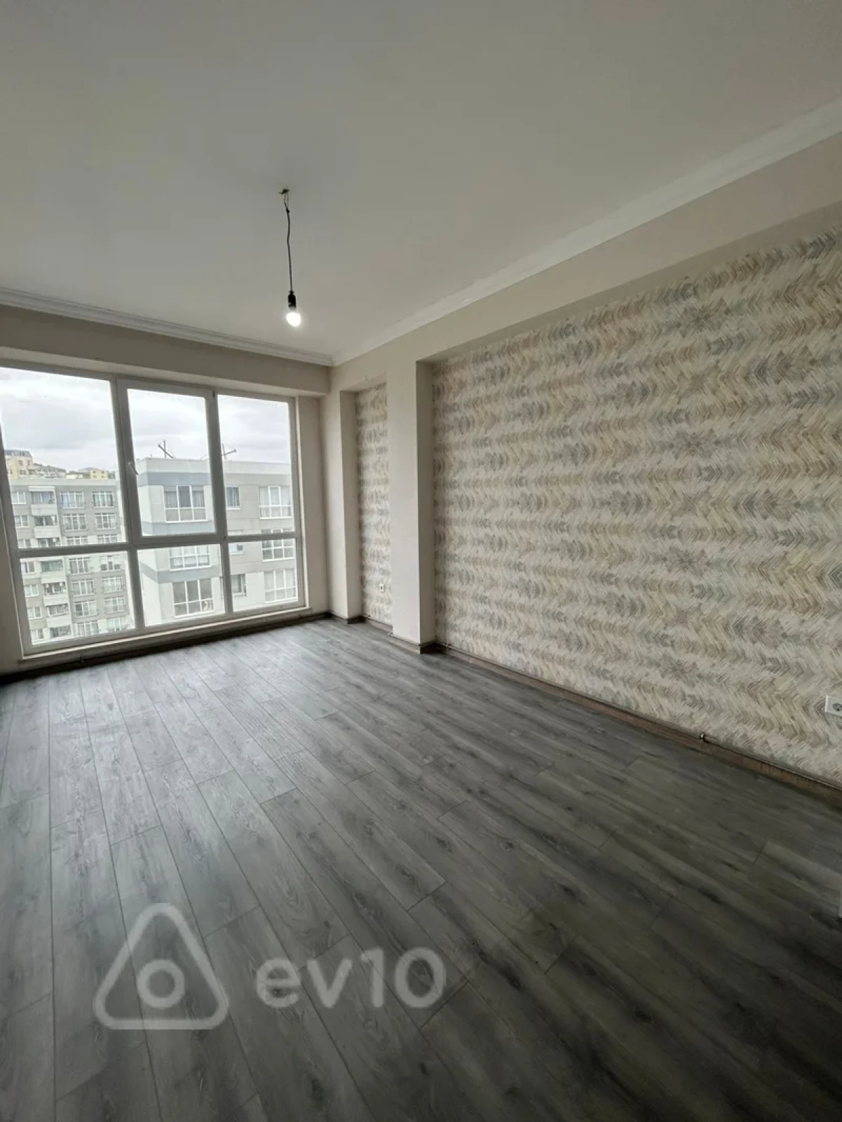 Kirayə verilir 2 otaqlı yeni tikili 57 m²
