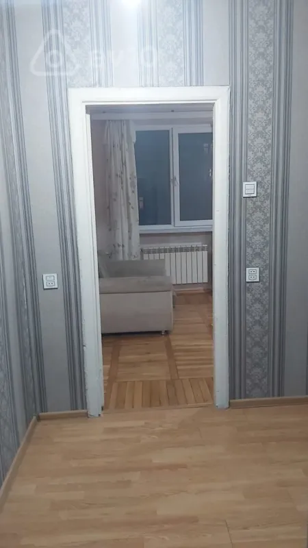 Kirayə verilir 1 otaqlı köhnə tikili 35 m²