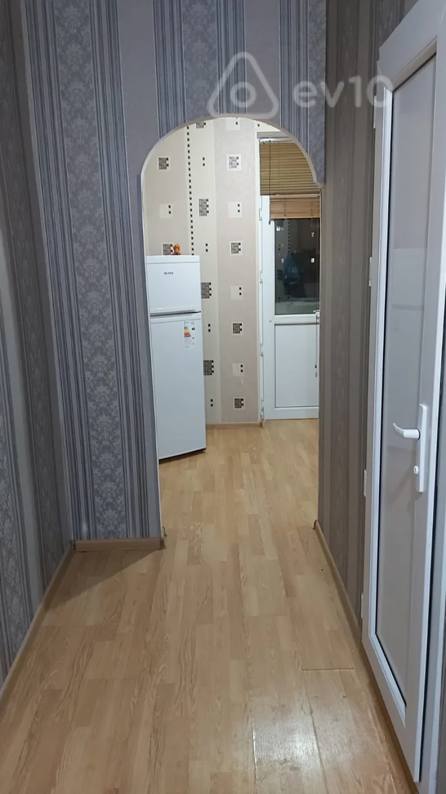 Kirayə verilir 1 otaqlı köhnə tikili 35 m²